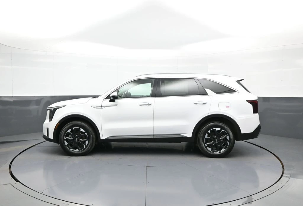 2024 Kia Sorento - Image 9 of 21
