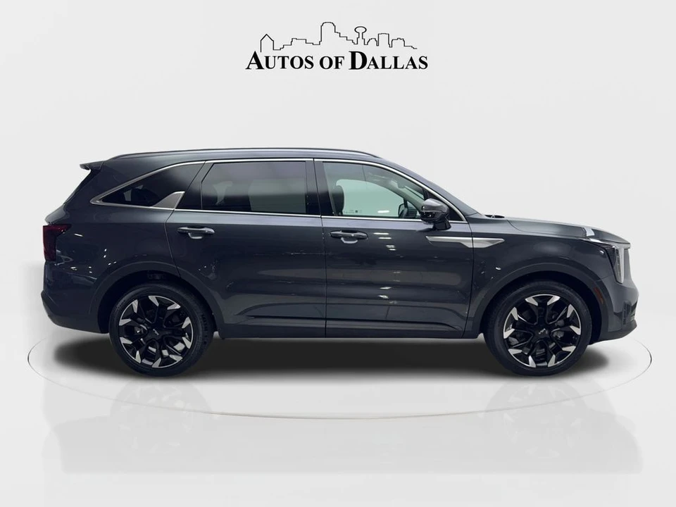 2024 Kia Sorento - Image 10 of 21