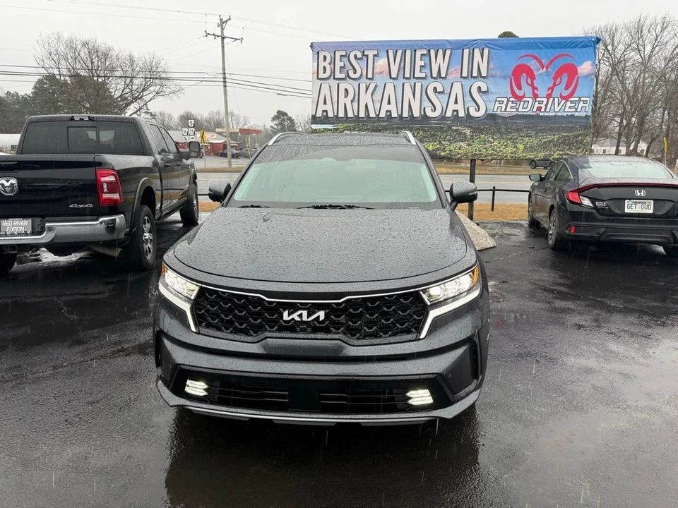 2024 Kia Sorento - Image 2 of 21