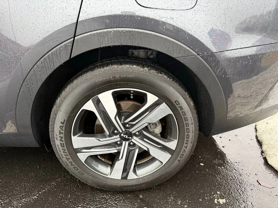 2024 Kia Sorento - Image 7 of 21