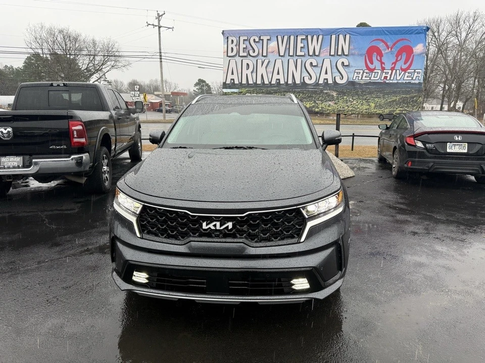 2024 Kia Sorento - Image 2 of 12