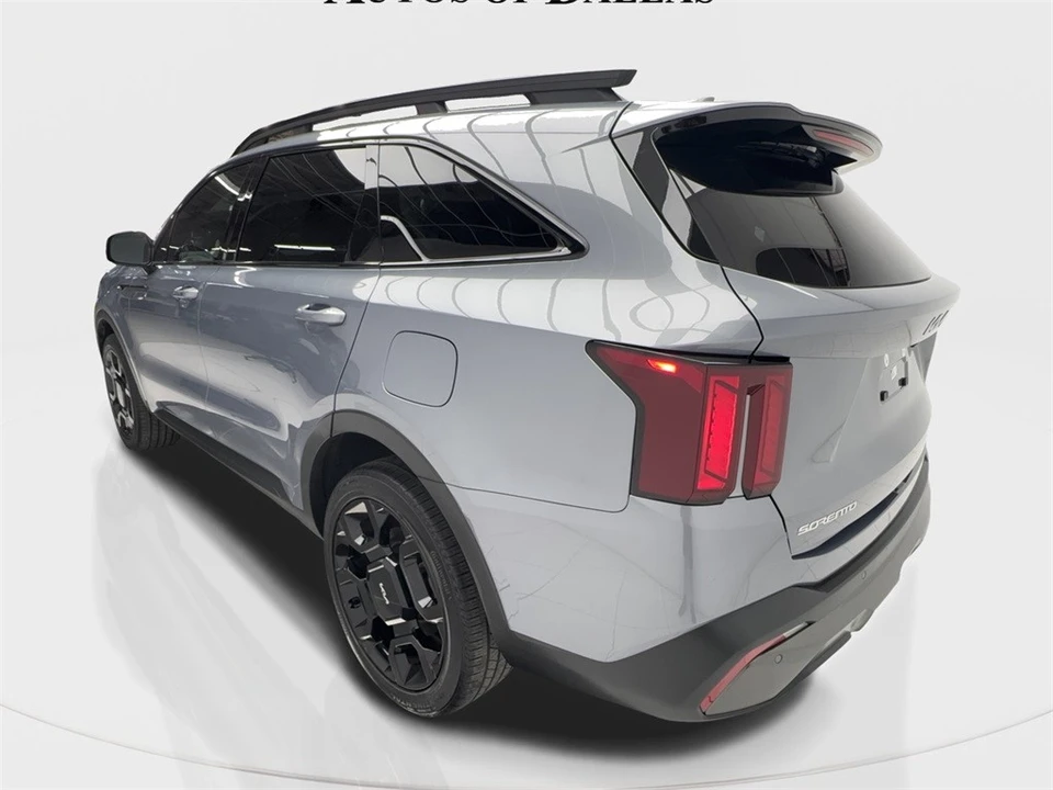 2024 Kia Sorento - Image 10 of 12