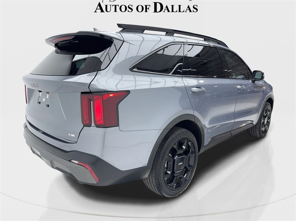 2024 Kia Sorento - Image 9 of 12