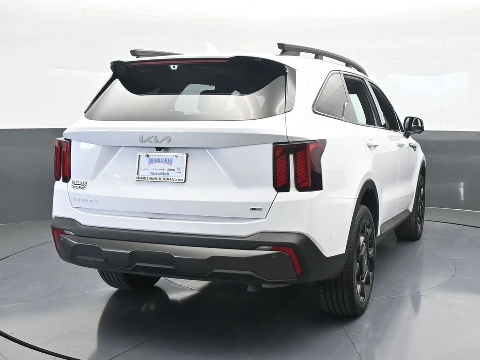 2024 Kia Sorento - Image 5 of 12