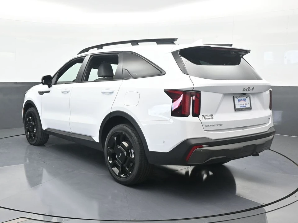 2024 Kia Sorento - Image 4 of 12