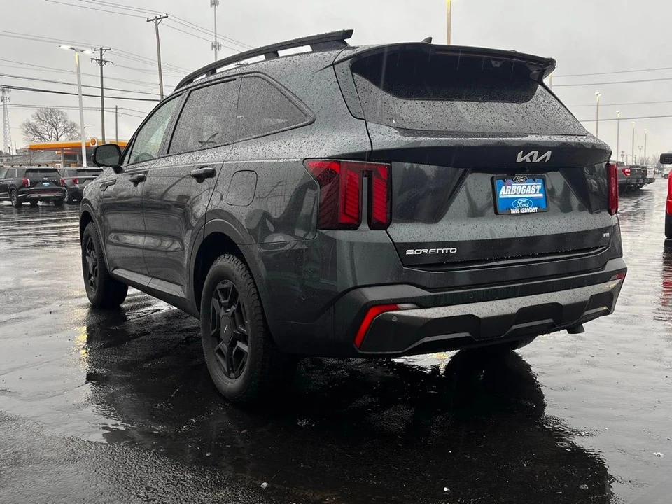 2024 Kia Sorento - Image 3 of 12