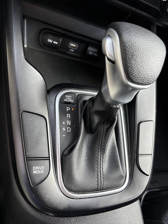 2024 Kia Soul - Image 16 of 21