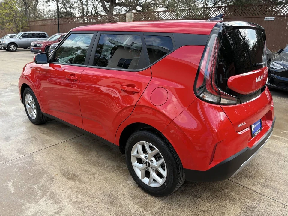 2024 Kia Soul - Image 6 of 21