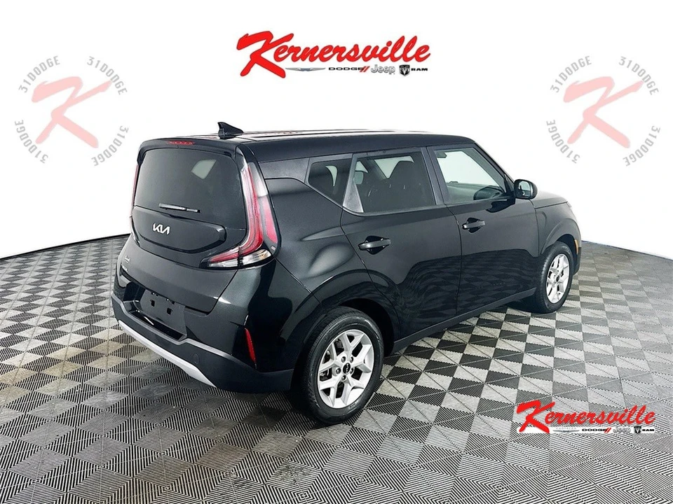 2024 Kia Soul - Image 7 of 21