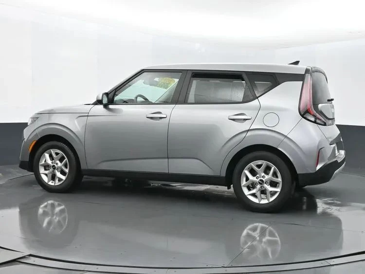 2024 Kia Soul - Image 9 of 12