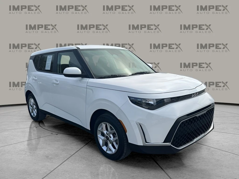 2024 Kia Soul - Image 7 of 12