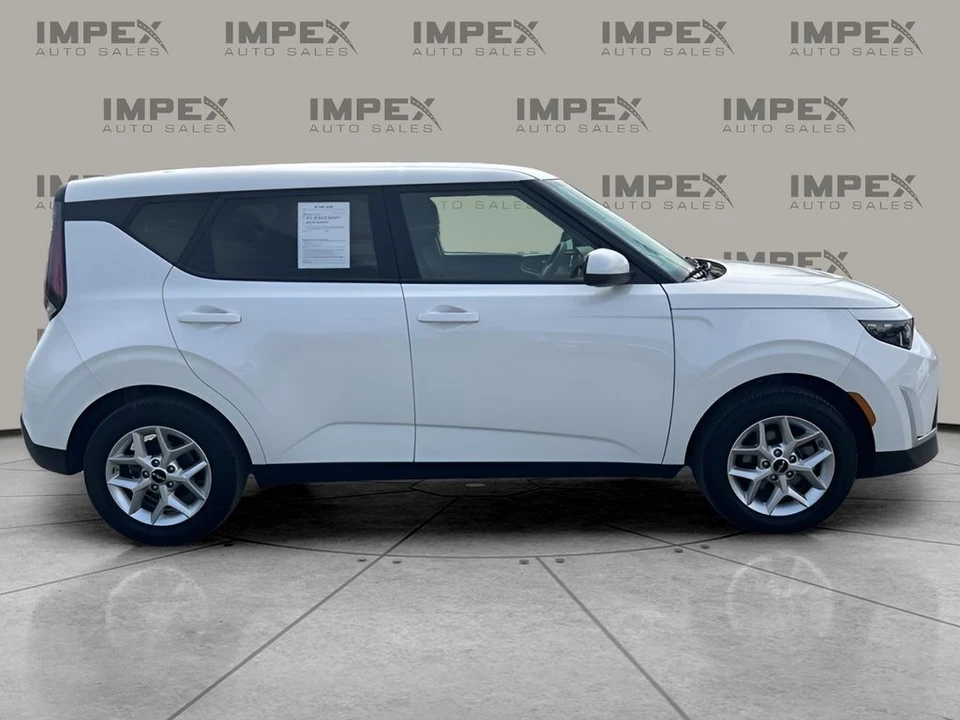 2024 Kia Soul - Image 6 of 12