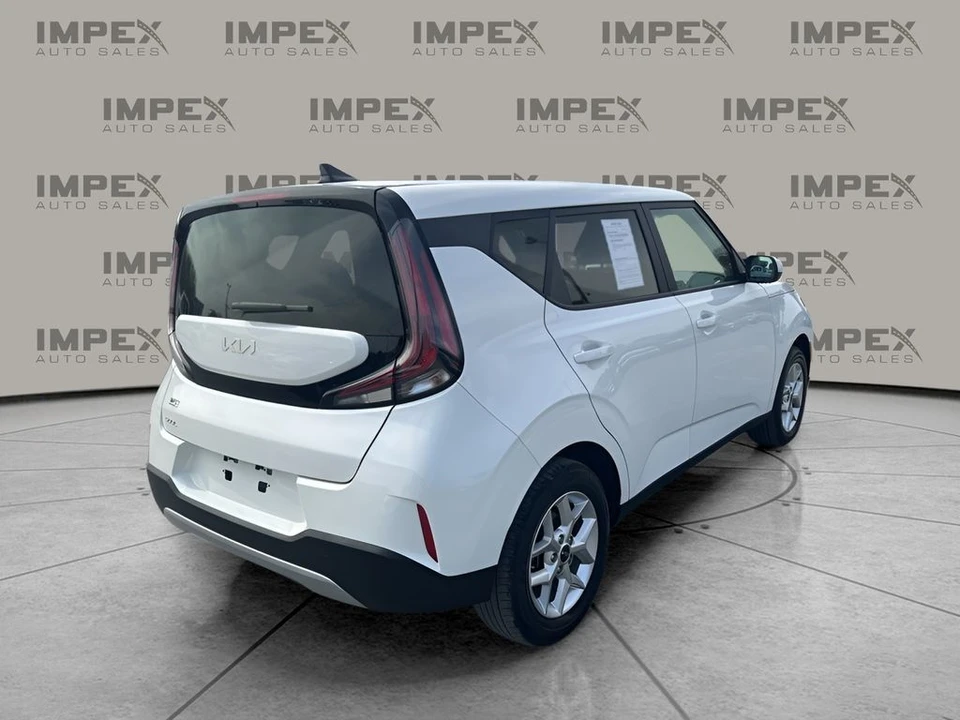2024 Kia Soul - Image 5 of 12