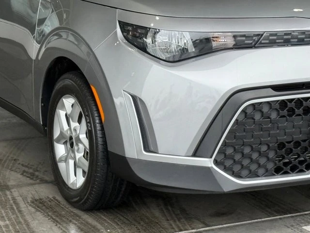 2024 Kia Soul - Image 8 of 12