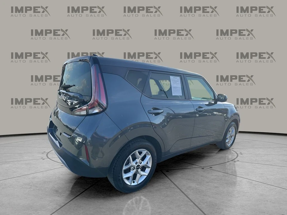 2024 Kia Soul - Image 5 of 12