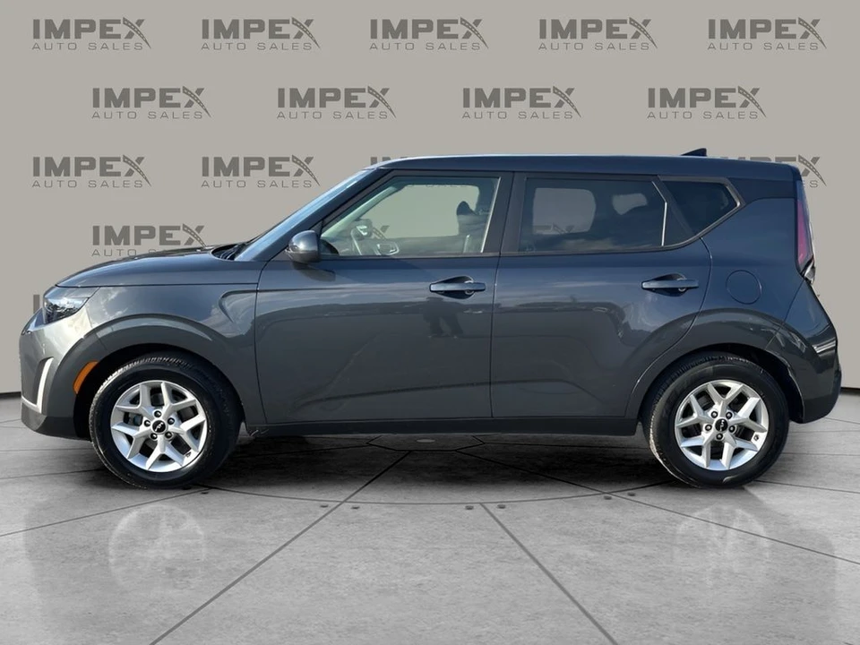 2024 Kia Soul - Image 2 of 12