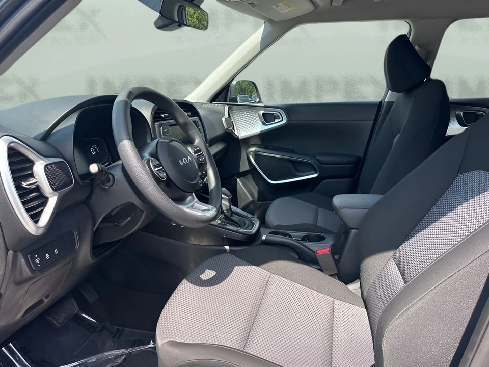 2024 Kia Soul - Image 9 of 12