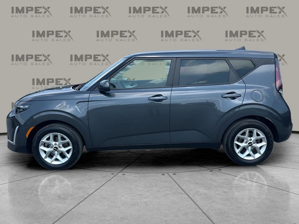 2024 Kia Soul - Image 2 of 12