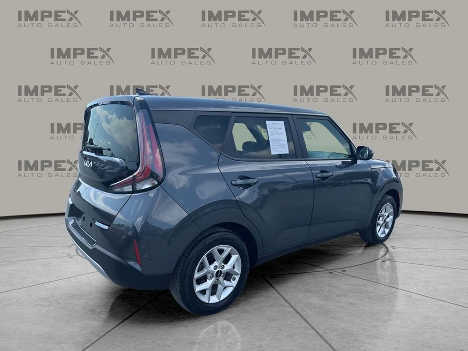 2024 Kia Soul - Image 5 of 12