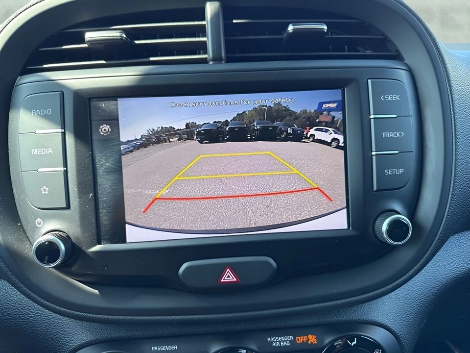 2024 Kia Soul - Image 18 of 21