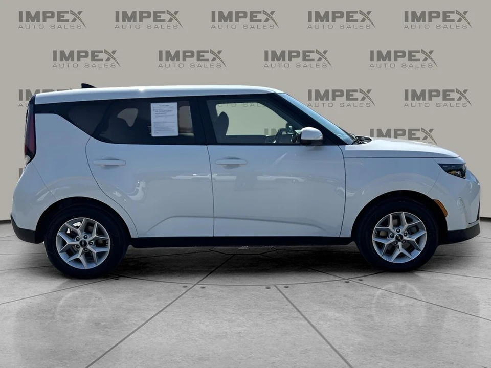 2024 Kia Soul - Image 6 of 21