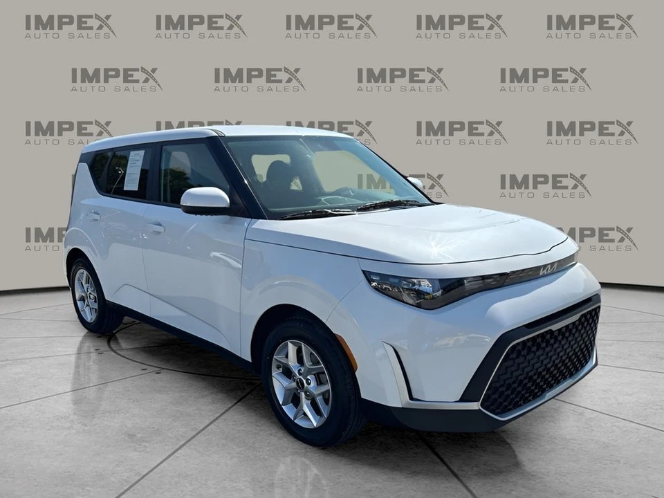 2024 Kia Soul - Image 7 of 21