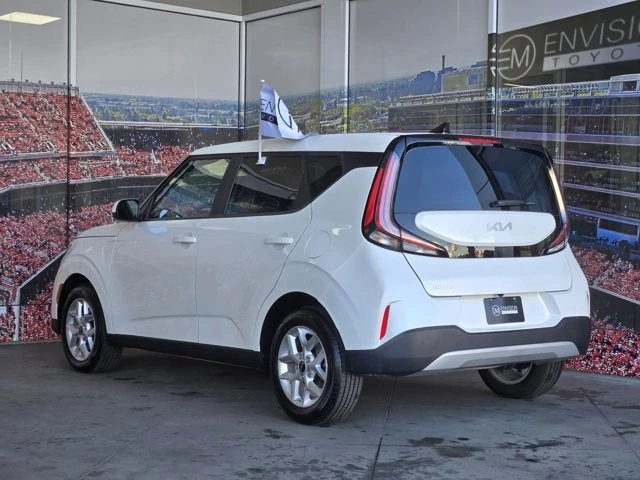 2024 Kia Soul - Image 6 of 12