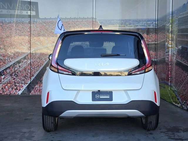 2024 Kia Soul - Image 7 of 12