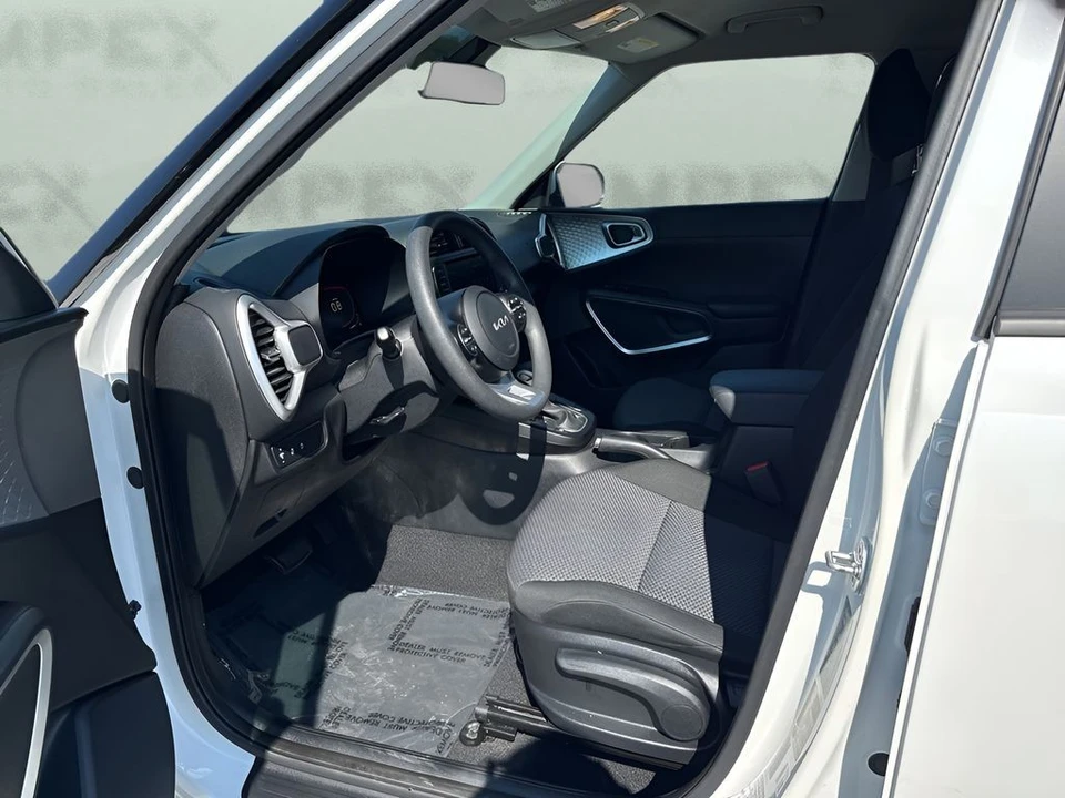2024 Kia Soul - Image 9 of 12