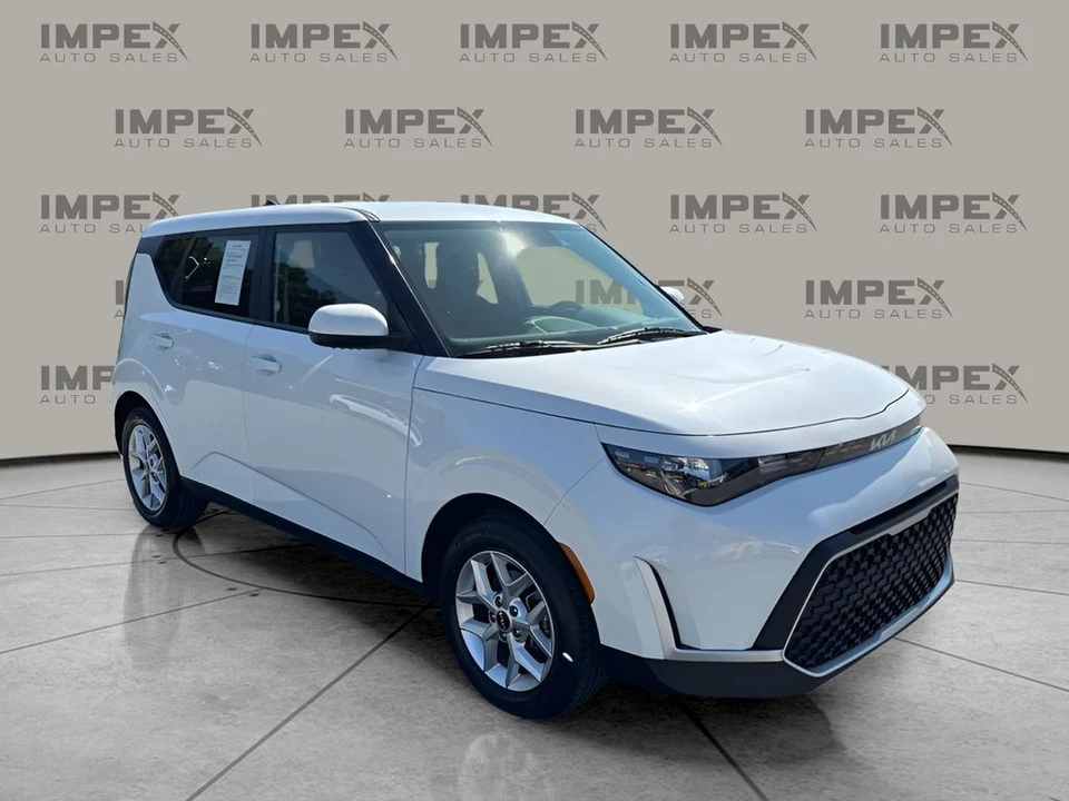 2024 Kia Soul - Image 7 of 12