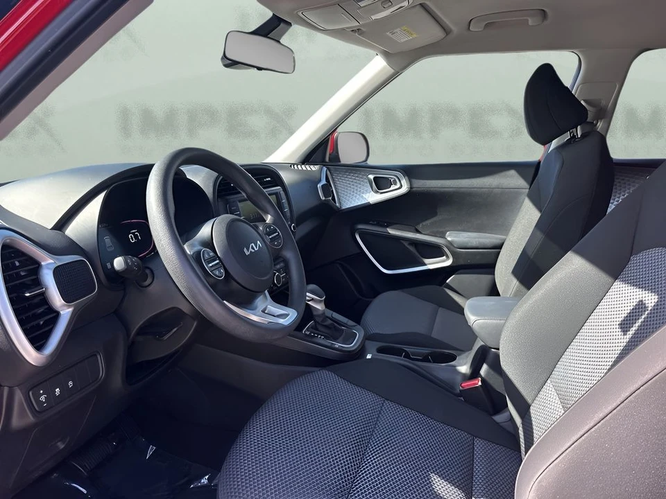 2024 Kia Soul - Image 9 of 12