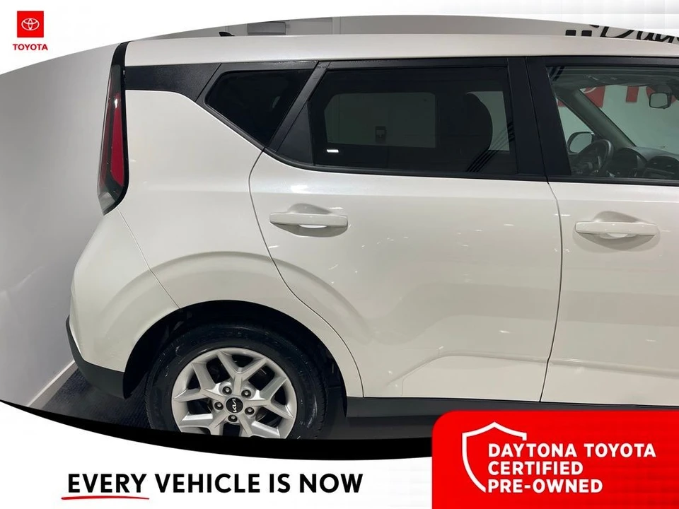 2024 Kia Soul - Image 5 of 12