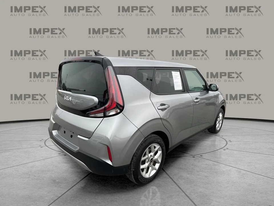 2024 Kia Soul - Image 5 of 12