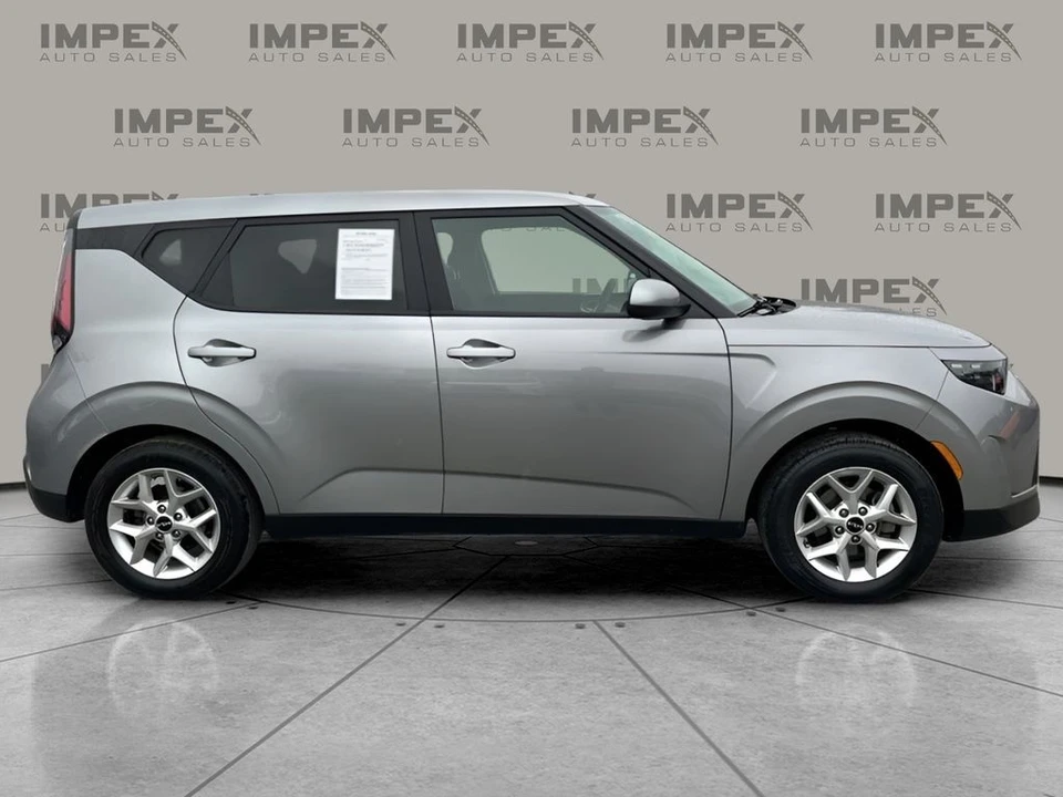 2024 Kia Soul - Image 6 of 12