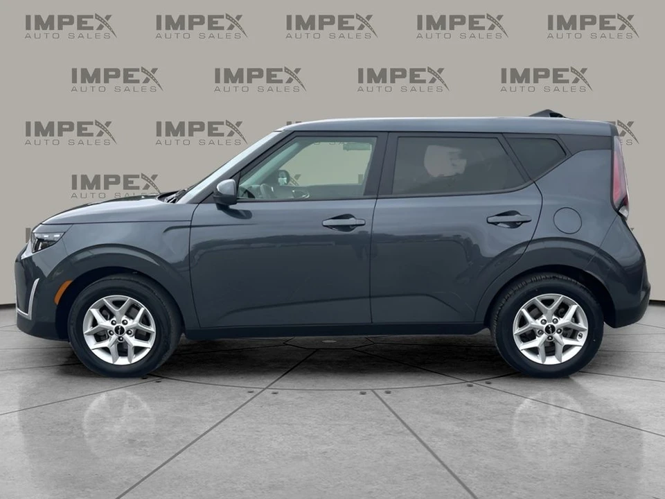 2024 Kia Soul - Image 2 of 12