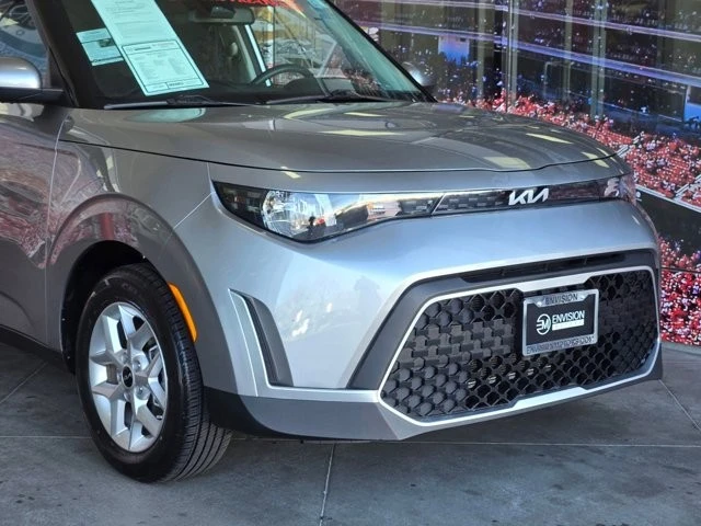 2024 Kia Soul - Image 2 of 12