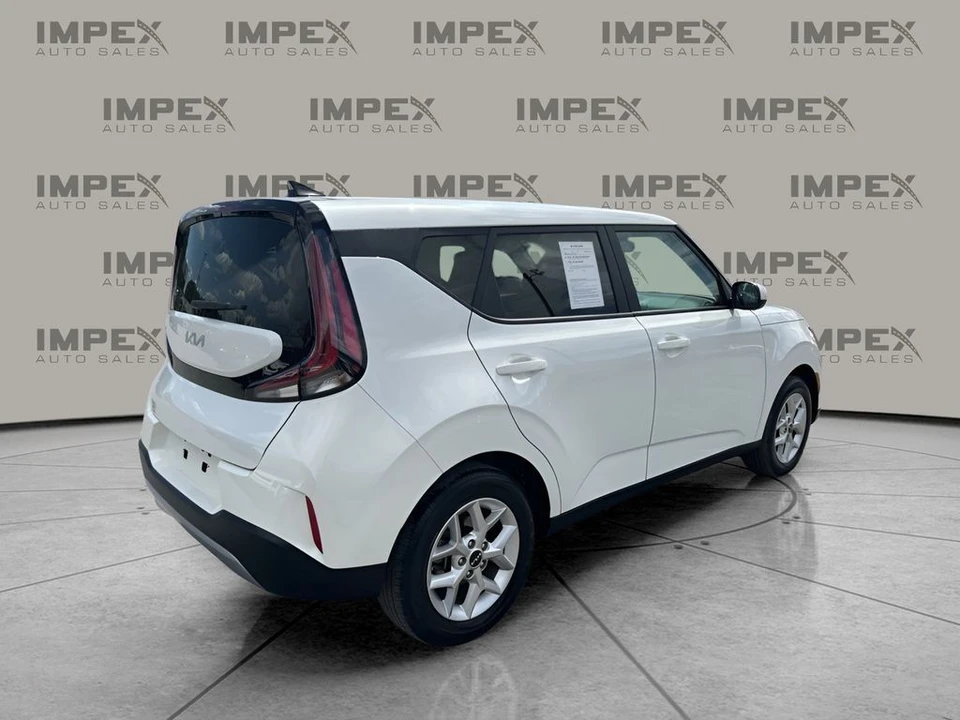 2024 Kia Soul - Image 5 of 12