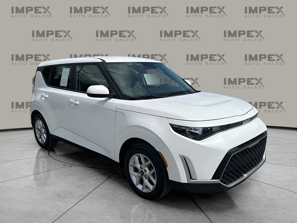 2024 Kia Soul - Image 7 of 12
