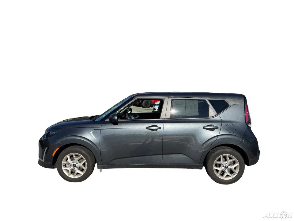 2024 Kia Soul - Image 10 of 12