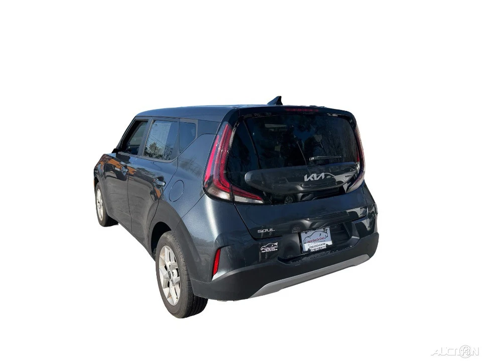 2024 Kia Soul - Image 2 of 12