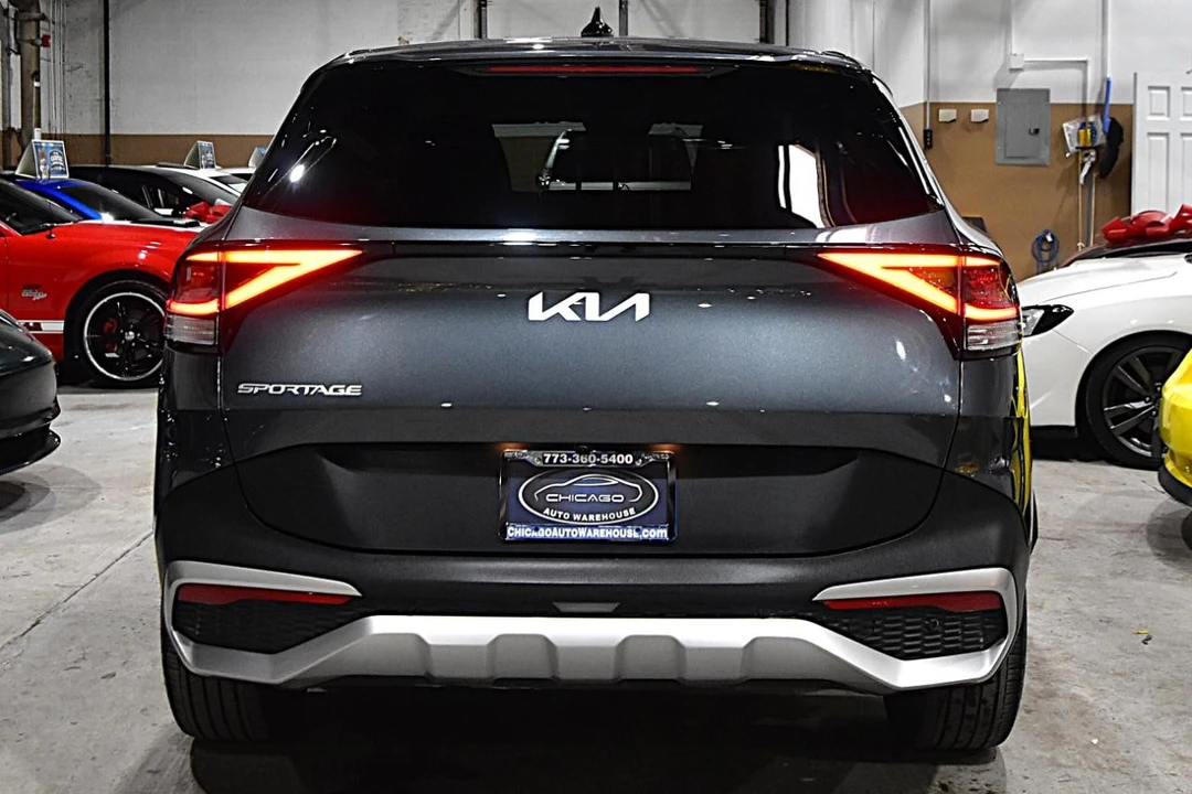 2024 Kia Sportage - Image 8 of 21