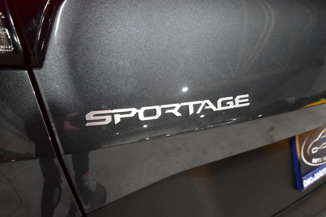 2024 Kia Sportage - Image 9 of 21