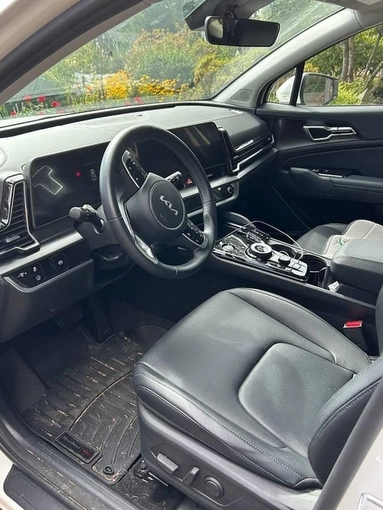 2024 Kia Sportage - Image 3 of 4
