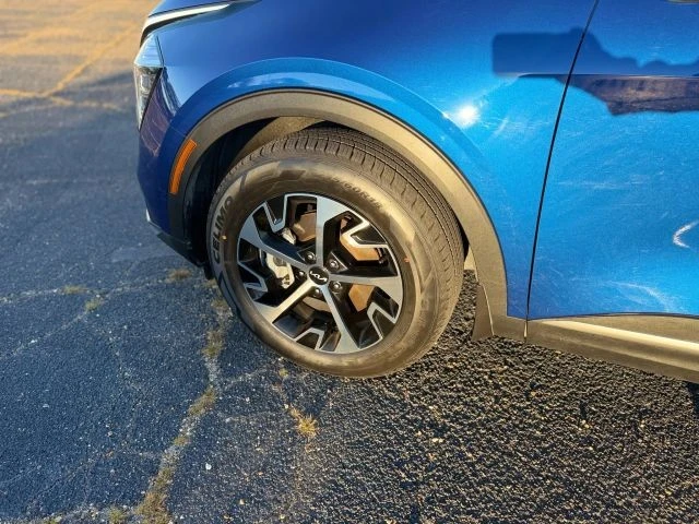 2024 Kia Sportage - Image 2 of 21