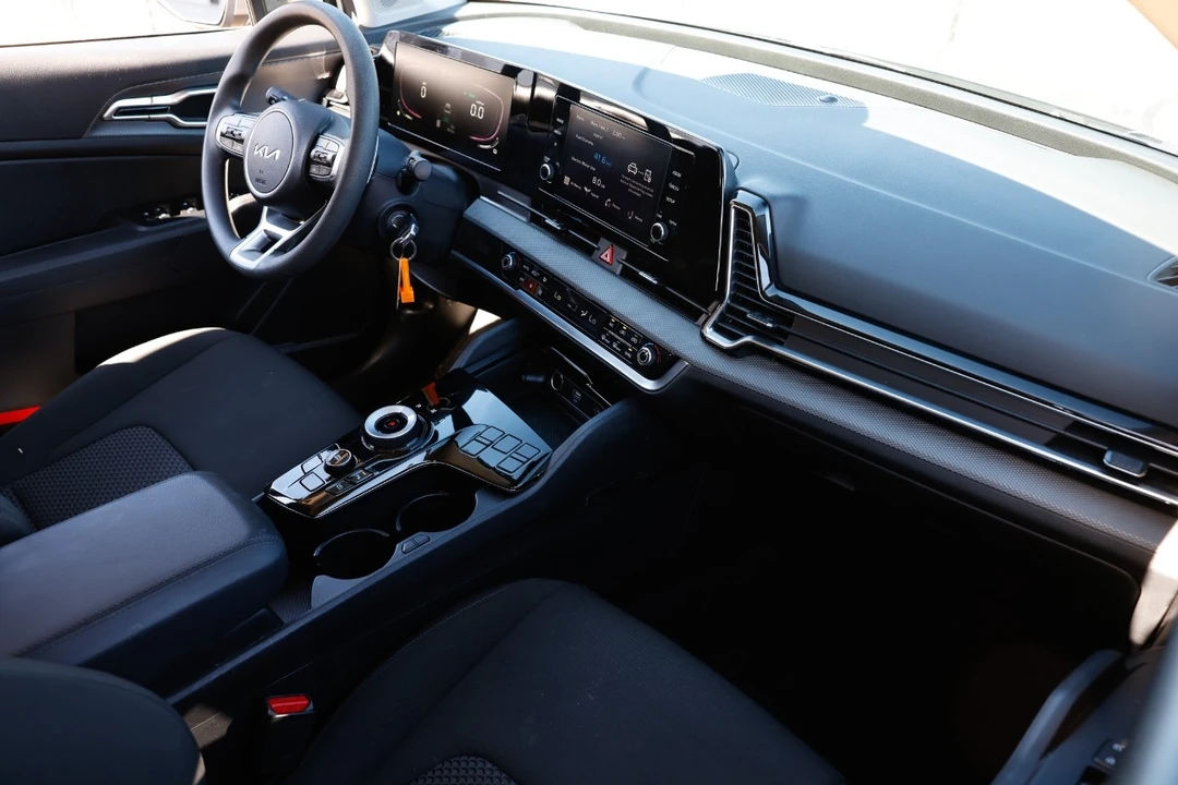 2024 Kia Sportage - Image 17 of 21