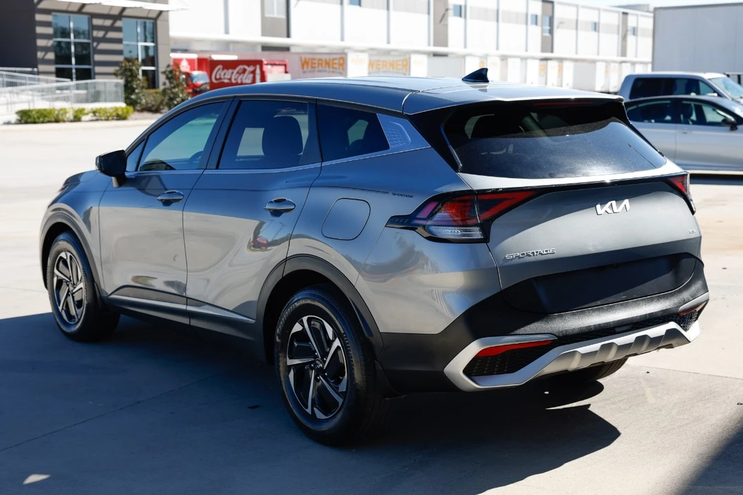 2024 Kia Sportage - Image 6 of 21