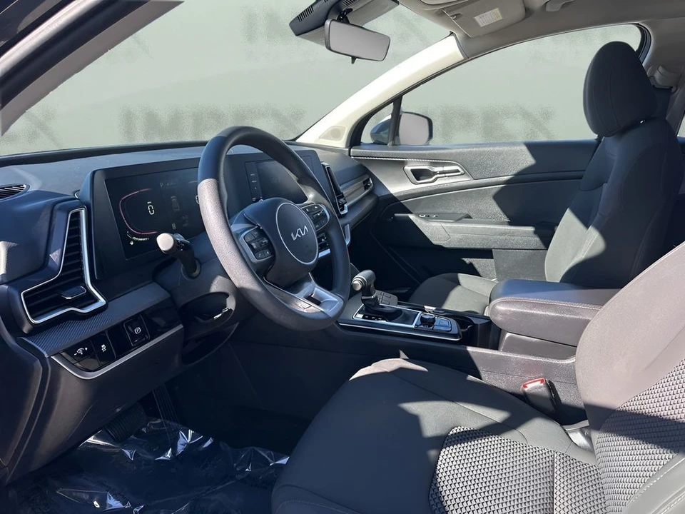 2024 Kia Sportage - Image 9 of 21