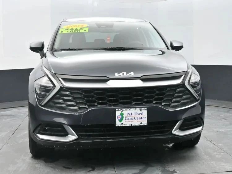 2024 Kia Sportage - Image 3 of 12