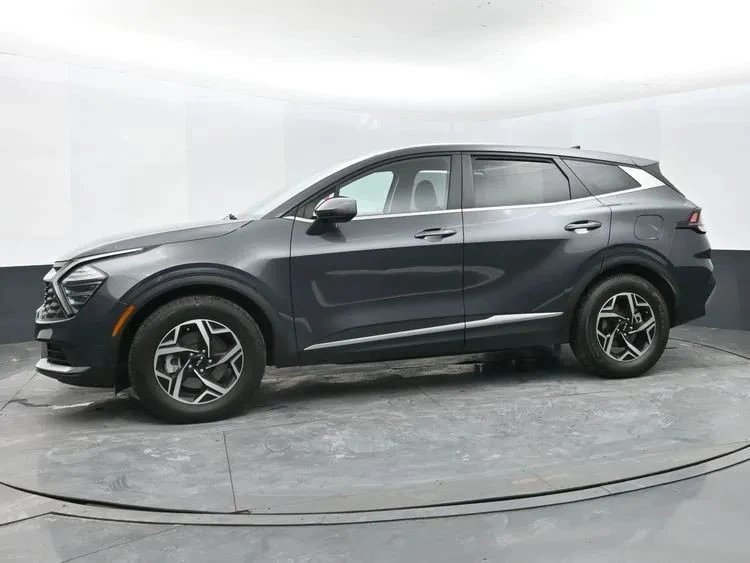 2024 Kia Sportage - Image 5 of 12