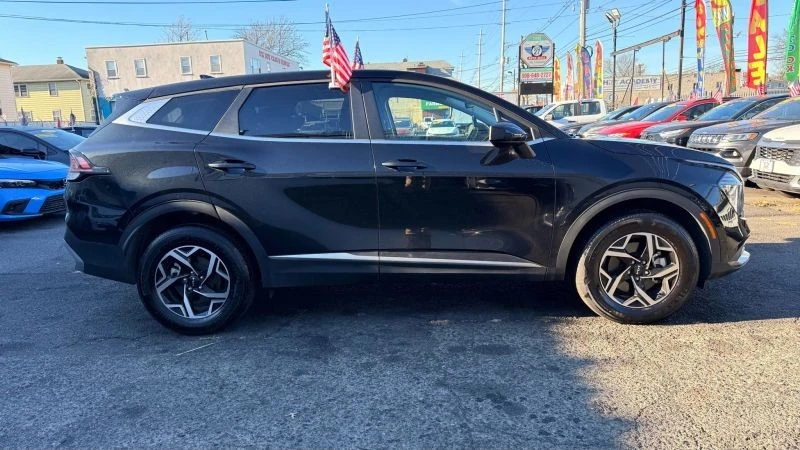 2024 Kia Sportage - Image 11 of 12